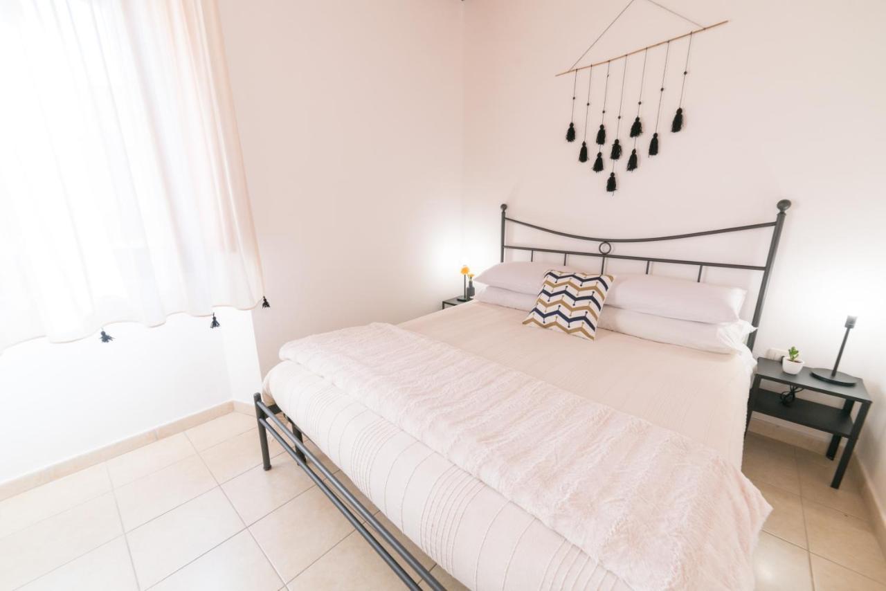Yenne Rooms Wifi-Ac Кальяри Экстерьер фото