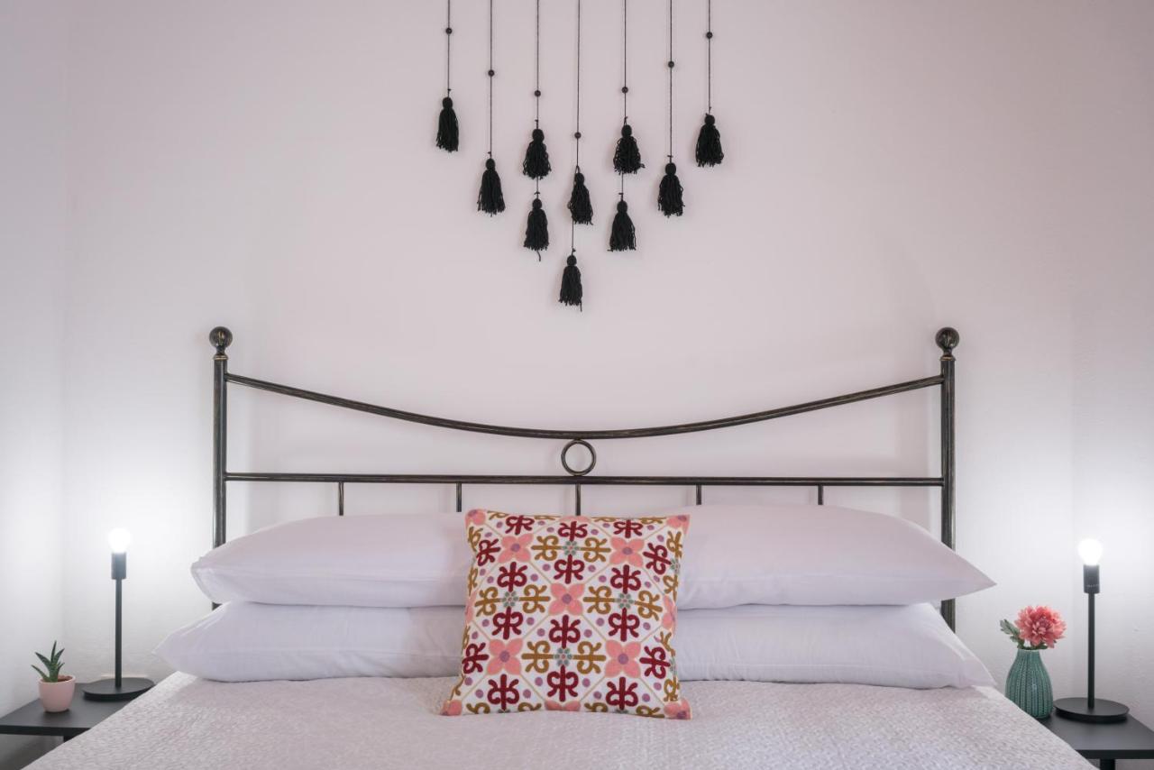 Yenne Rooms Wifi-Ac Кальяри Экстерьер фото