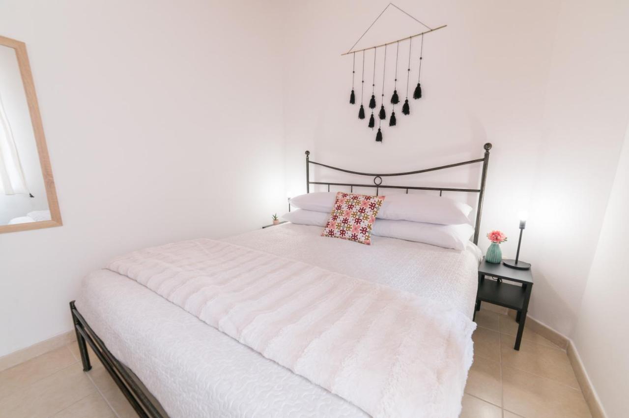 Yenne Rooms Wifi-Ac Кальяри Экстерьер фото