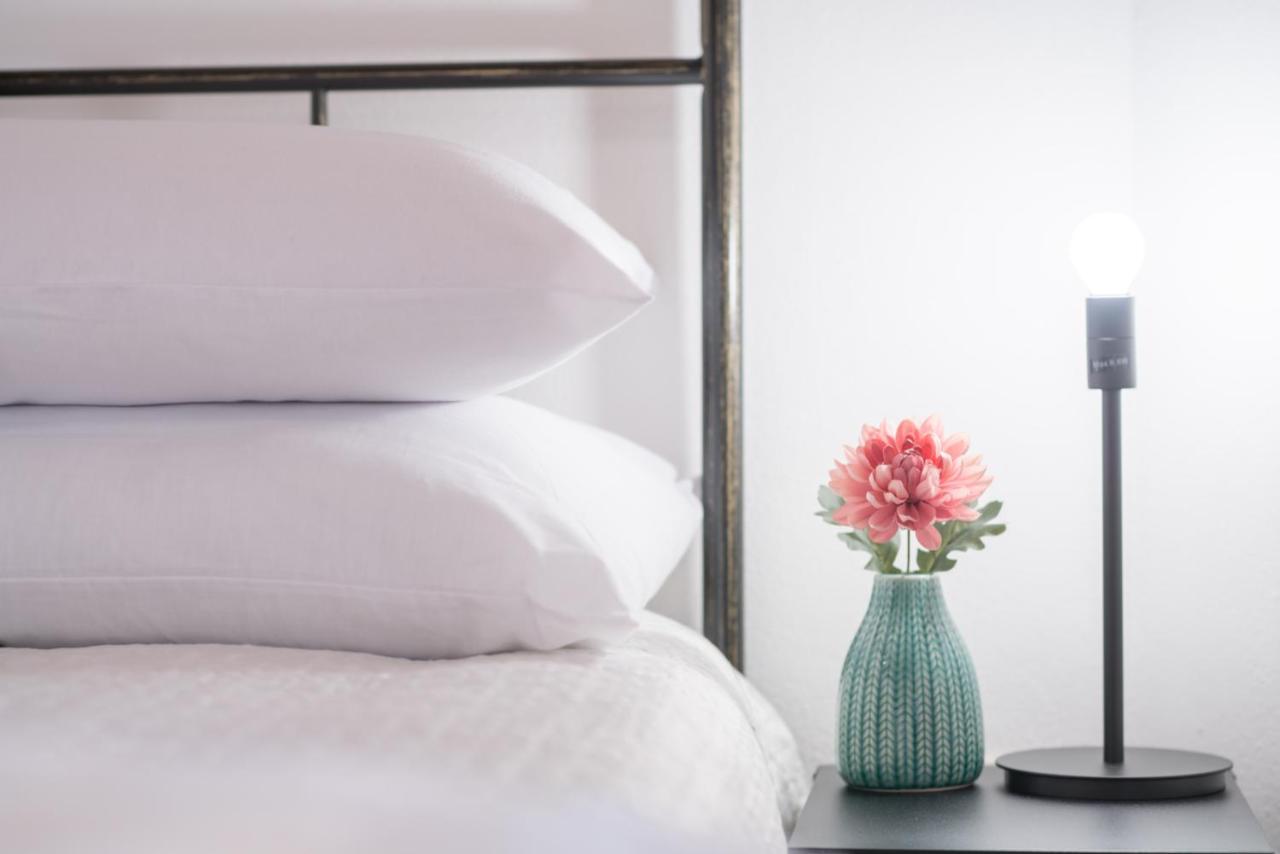 Yenne Rooms Wifi-Ac Кальяри Экстерьер фото