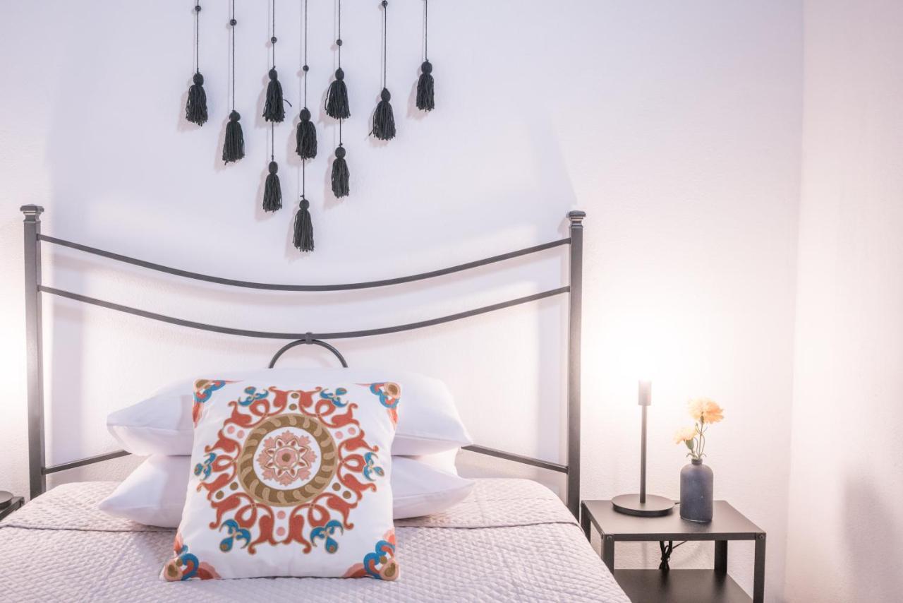 Yenne Rooms Wifi-Ac Кальяри Экстерьер фото
